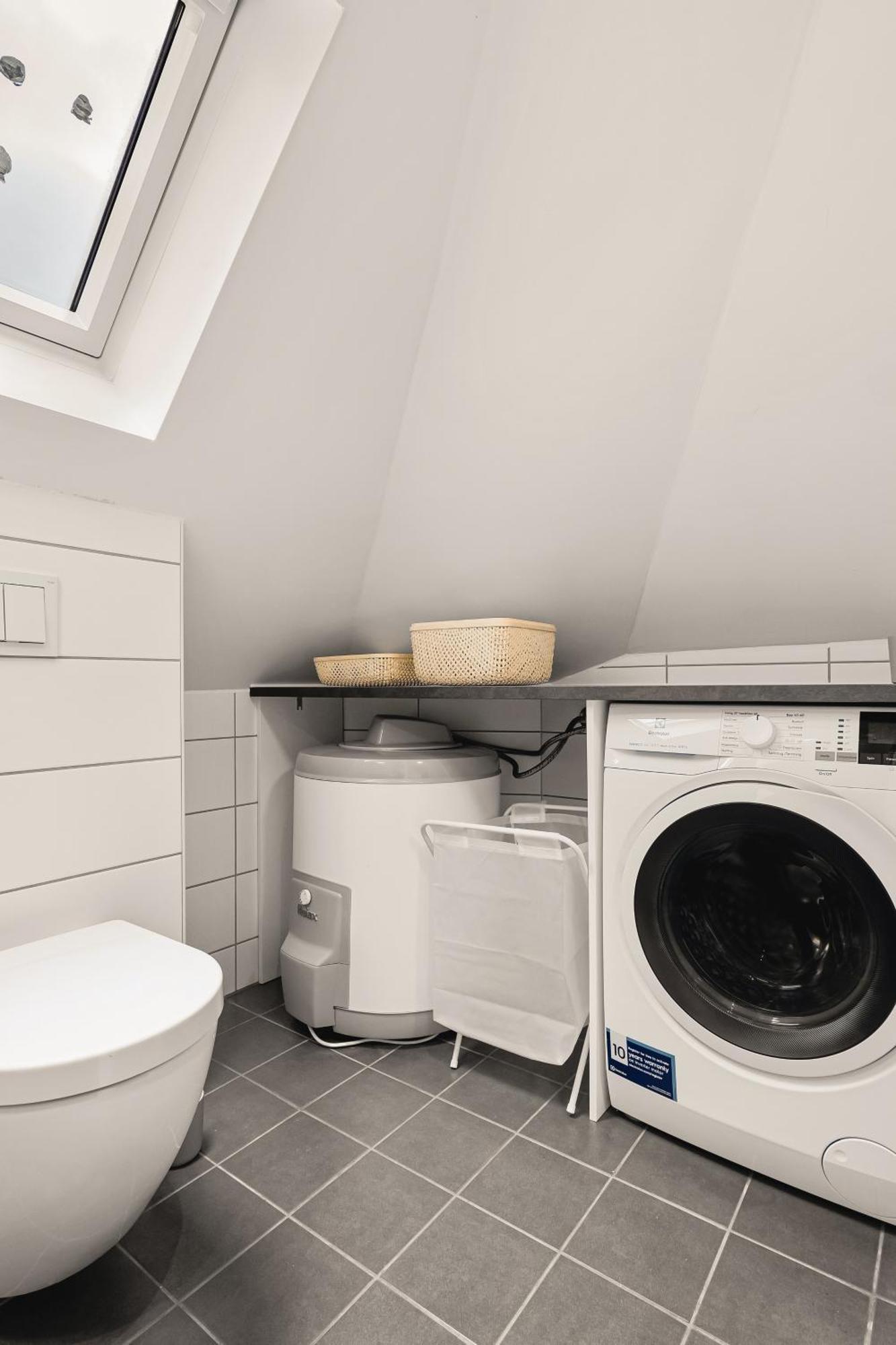 Dinbnb Apartments I 350M To Bryggen I Renovated 2023 I Quiet Top Apart برغن المظهر الخارجي الصورة